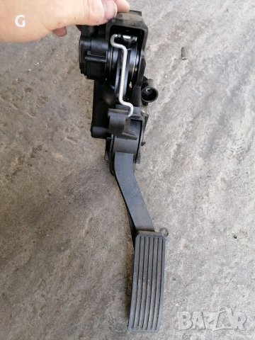 Педал за газта Мерцедес B 180cdi , снимка 3 - Части - 30146802