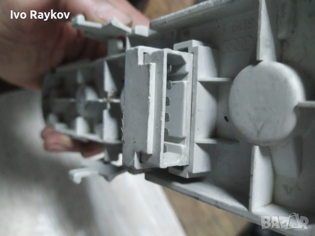 Ламподържател , Платка за Десен заден стоп за AUDI A4 B5 комби. 8D9945257, снимка 4 - Части - 53036831