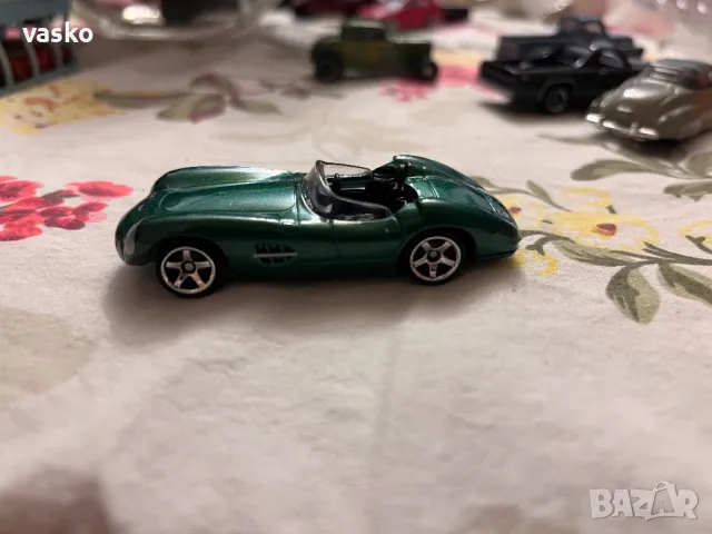 Мачбокс Астон Мартин