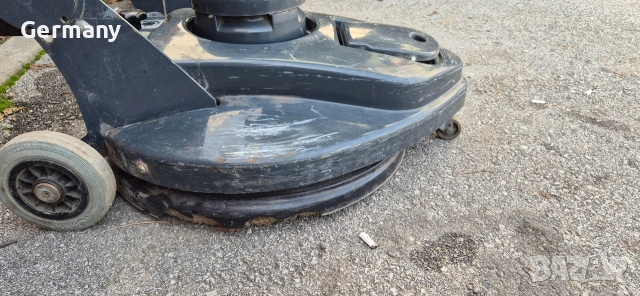 подопочистваща машина nilfisk uhs 5115, снимка 7 - Други машини и части - 52643180