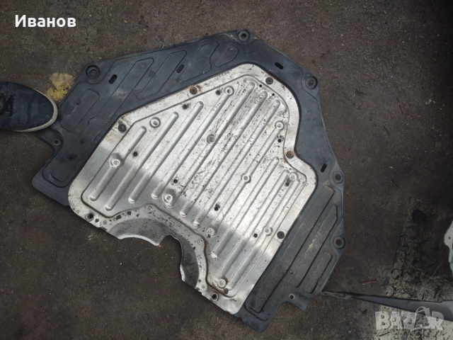 Кора под двигател Cr-v 4 2012 - 2018, снимка 4 - Аксесоари и консумативи - 52721982