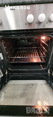 Свободностояща готварска печка ZANUSSI с керамични котлони , снимка 2 - Печки, фурни - 52362731