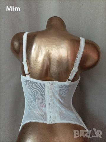Triumph 80 D Бял / крем /  корсет , снимка 4 - Корсети, бюстиета, топове - 42899707