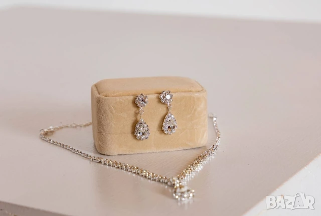 колие и обеци 