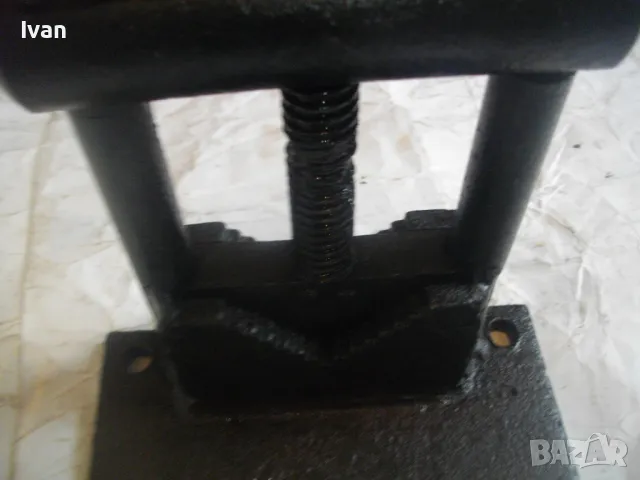 Българско СОЦ НРБ ТРЪБНО МЕНГЕМЕ до 2 цола Със стойка Масивно 6,2кг ОТЛИЧНО състояние Захват 75мм, снимка 18 - Менгемета - 47365187