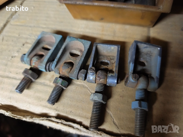 Панти за преден капак на трабант