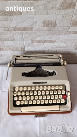 Стара пишеща машина Princess 500 - 1970" год., снимка 3 - Антикварни и старинни предмети - 53162440