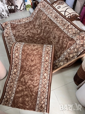 Мокетени килими и пътеки с гумирана основа