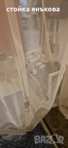 Продавам перде бяло с кафяви орнаменти готово за закачане. , снимка 3 - Пердета и завеси - 51217766