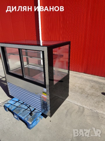 Хладилна витрина Polar