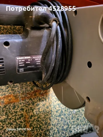 Настолен потапящ циркуляр (герунг) Black & Decker Plus SR700 с мощност 1050W, снимка 2 - Циркуляри - 56150349