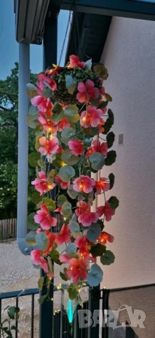 Соларна висяща саксия с LED осветление Living & Garden – 60 LED, топло бяло, снимка 6 - Други стоки за дома - 52040626