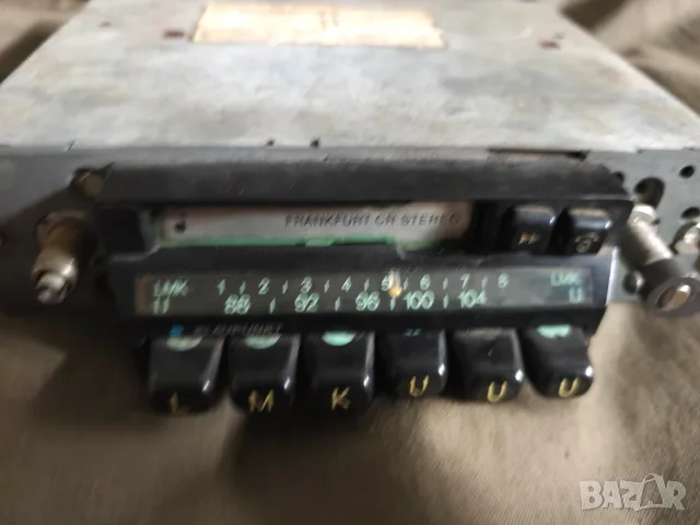 Продавам ретро радио Blaupunkt Frankfurt Radio L 1825676, снимка 6 - Радиокасетофони, транзистори - 55753901