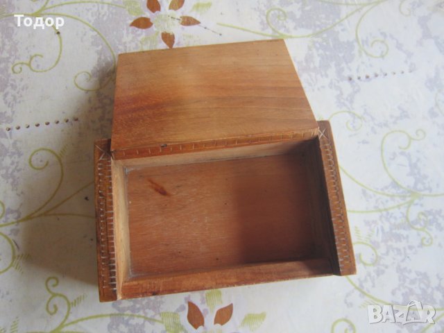 Страхотна кутия за бижута дърворезба орех , снимка 4 - Сувенири от дърво - 29800098