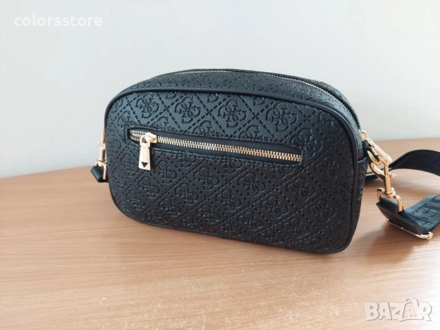Черна чанта Guess/SG71n, снимка 4 - Чанти - 51931910
