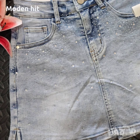 Дамска Къса Мека И Еластична Дънкова Пола-Панталон С Апликация От Камъчета Код VL-76, снимка 4 - Поли - 50423994