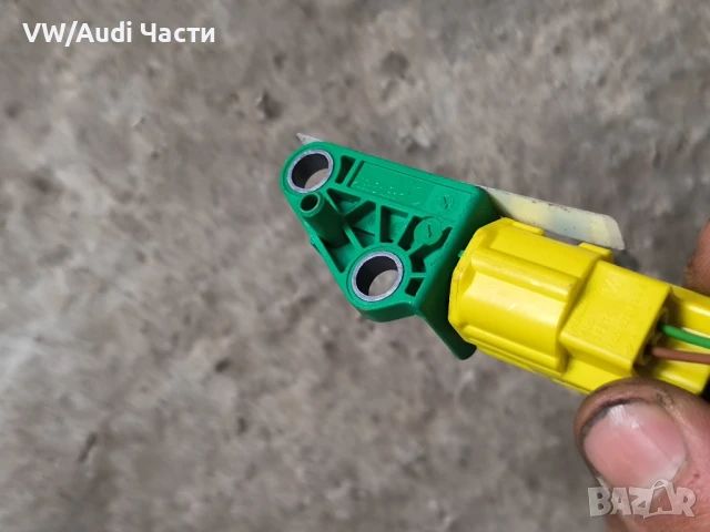Airbag сензор датчик за Голф 5 Пасат Джета Сеат VW Golf 5 Passat Touran Jetta Caddy Seat 1K0909606, снимка 2 - Части - 50702768