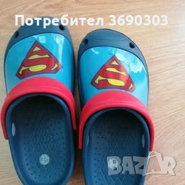 Кроксове на Супермен номер 32 Супермен, цена 7 лв, като нови, снимка 2 - Детски сандали и чехли - 51674096