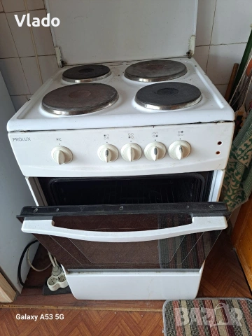 Готварска печка, 4 котлона, фурна - 50 €