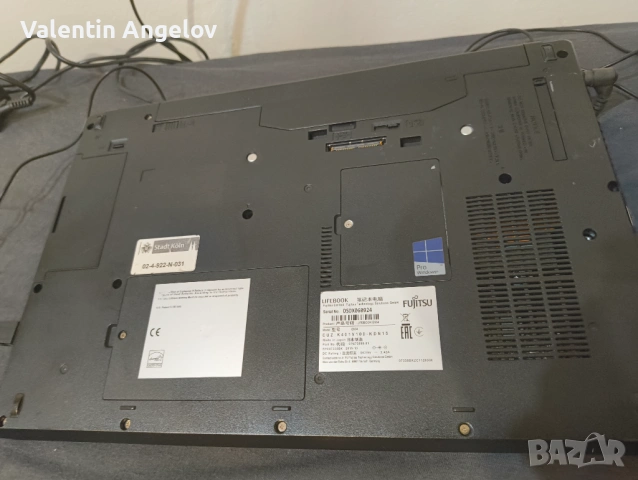 Лаптоп фуджицо 8 гб с зарядно и мишка , снимка 5 - Лаптопи за дома - 53291861