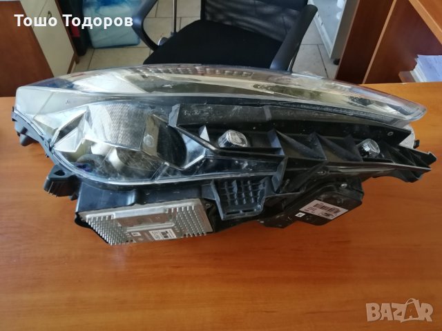 десен фар Ford S-max, снимка 2 - Части - 35489472