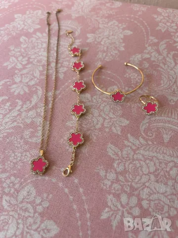 Van cleef дамски обеци , снимка 5 - Обеци - 49358088