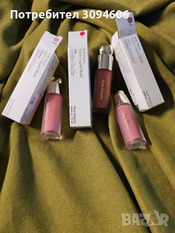 Течен руж Rare Beauty , снимка 2 - Декоративна козметика - 54176141