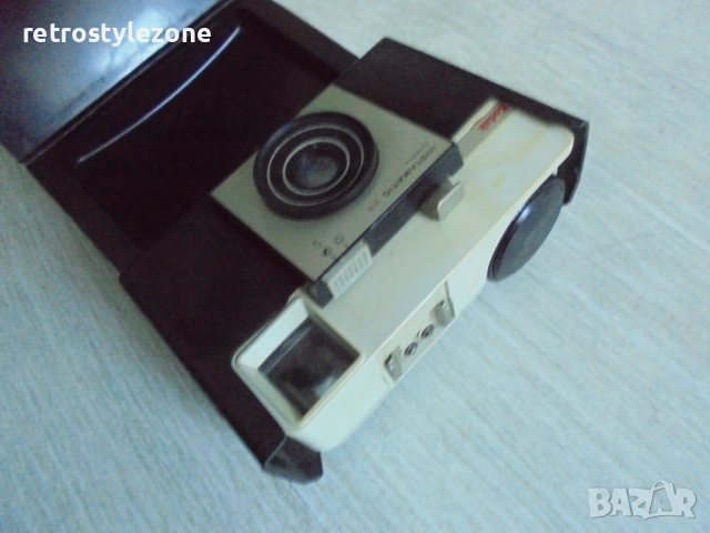 № 8430 ретро / винтидж фотоапарат - Kodak Instamatic 25   , снимка 3 - Други ценни предмети - 53049346