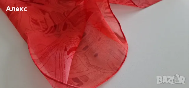 Немски копринен шал Giada, Нов!, снимка 5 - Шалове - 49322881