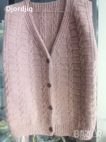 Ръчно плетени елеци, снимка 9 - Други - 46721257