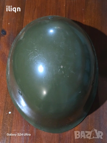 Военна каска 13,99€. Перфектно състояние. 58 размер. За Севлиево безплатна доставка. 
