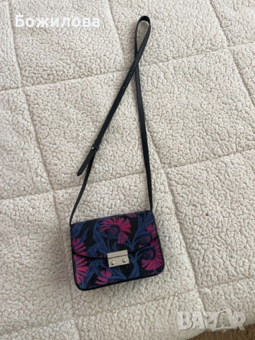 Дамска чантичка, снимка 4 - Чанти - 52924699