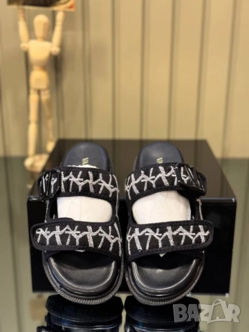 чехли valentino garavani , снимка 2 - Чехли - 50868561