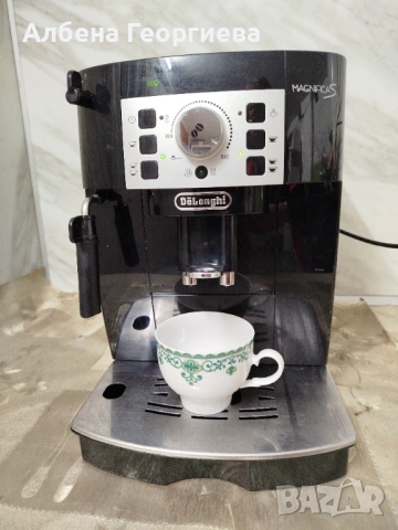 Кафе автомат Delonghi Magnifica S , снимка 2 - Кафемашини - 53882270