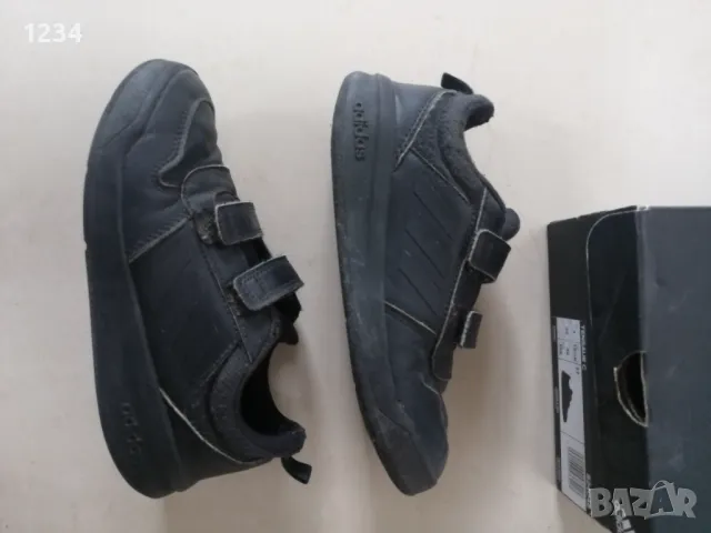 Детски спортни обувки Adidas n. 32 , снимка 3 - Детски маратонки - 49615144