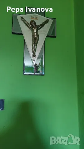 Сребърен кръст с Исус Христос 