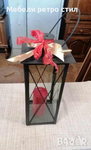 Коледен метален фенер с червена свещ и прозрачно стъкло с красиви декоративни елементи., снимка 3 - Декорация за дома - 52738841