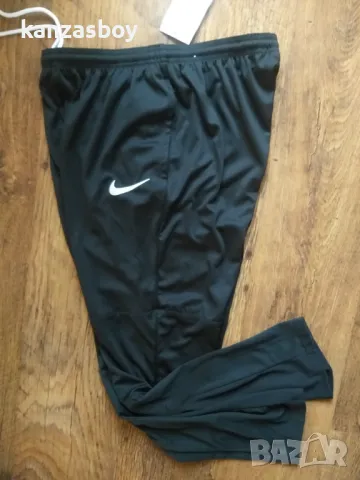 Nike  - мъжко долнище р-р L ново с етикет, снимка 6 - Спортни дрехи, екипи - 49331932