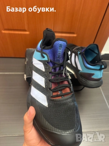 Adidas обувки, снимка 4 - Маратонки - 54252025