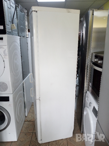 Комбиниран хладилник с фризер с два компресора Liebherr  2 години гаранция!, снимка 10 - Хладилници - 44738728
