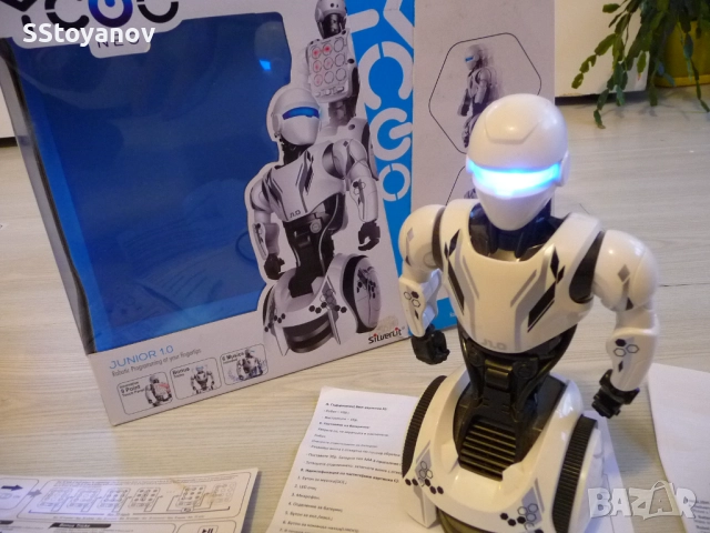 Робот - Silverlit Junior 1.0, снимка 3 - Електрически играчки - 52544254