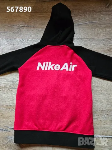Суичар Nike ватиран, снимка 3 - Детски анцузи и суичери - 56257829