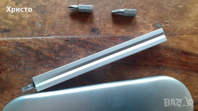 нивелир метален с 3 броя накрайника отвертки в метална кутия, масивен и надежден, снимка 5 - Измервателни инструменти - 38846839