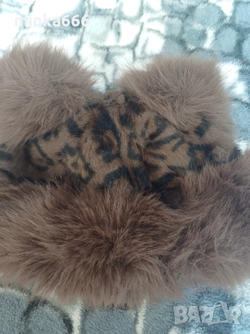 Шапка с косъм с ушички., снимка 2 - Шапки - 52007868