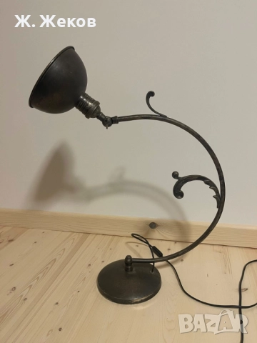 Дизайнерска настолна лампа, снимка 2 - Настолни лампи - 52421915