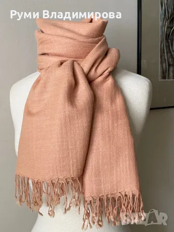 Голям, бледо розов шал от 100 % пашмина, 2 метра, снимка 5 - Шалове - 49789294