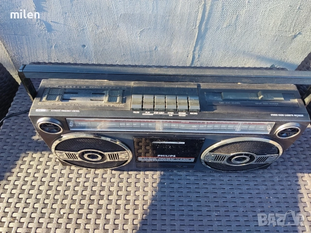 Радио касетофон Philips D8050, снимка 4 - Аудиосистеми - 54101820