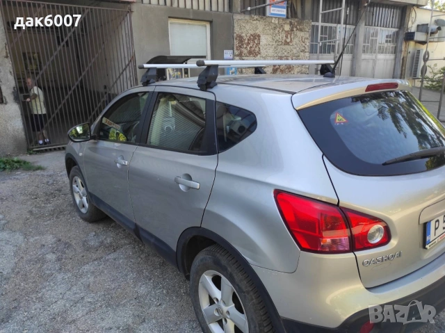 Nissan Qashqai, снимка 13 - Автомобили и джипове - 53169600