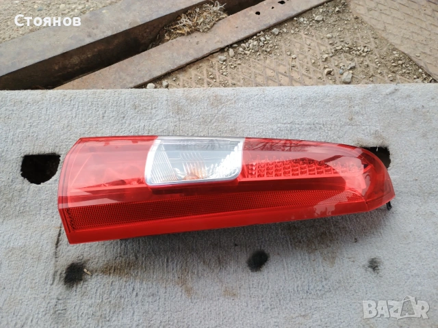 Горен десен стоп/мигач за Volvo V70/ XC70 p2 Facelift , снимка 2 - Части - 53908980