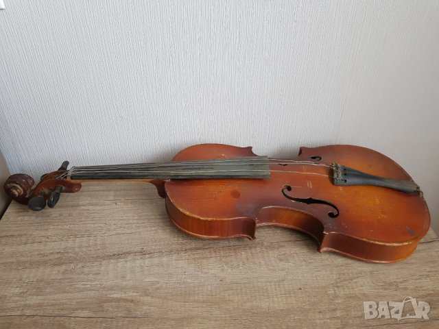 Стара цигулка по модел на Амати 1944г, снимка 4 - Струнни инструменти - 30375487